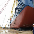 pontón para barcos utilizando el buque para el desembarco y el desembarco para el astillero